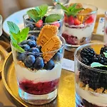 Wellness & Restaurant Zoborska, Free Parking בית הארחה