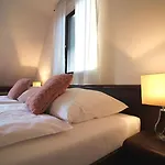 בית הארחה Wellness & Restaurant Zoborska, Free Parking