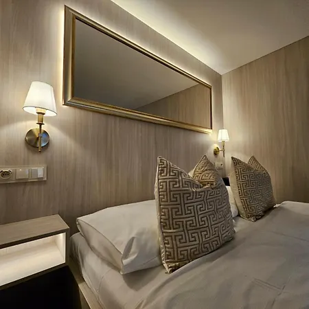 Wellness & Restaurant Zoborska, Free Parking Penzion