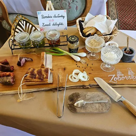 Guest house Wellness & Restaurant Zoborska, Free Parking