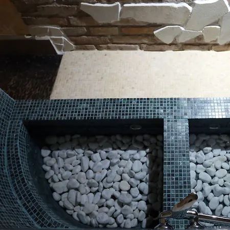 Гостевой дом Wellness & Restaurant Zoborska, Free Parking