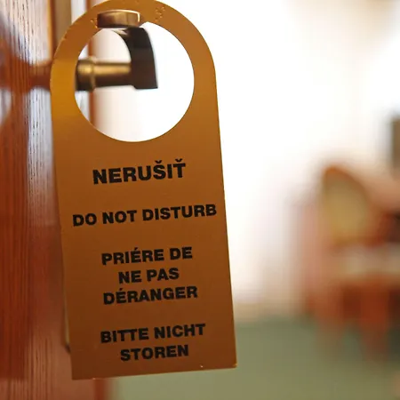 Konukevi Wellness & Restaurant Zoborska, Free Parking