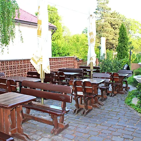 Гостевой дом Wellness & Restaurant Zoborska, Free Parking Нитра