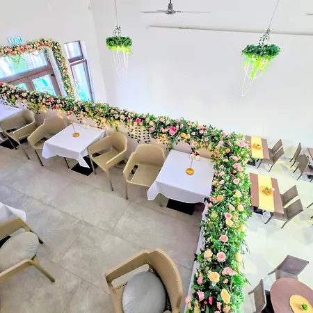 Wellness & Restaurant Zoborska, Free Parking