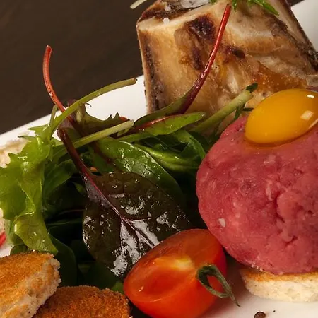 Wellness & Restaurant Zoborska, Free Parking Penzion Nitra