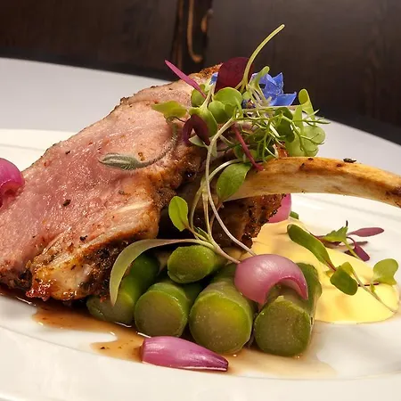 Wellness & Restaurant Zoborska, Free Parking 3*