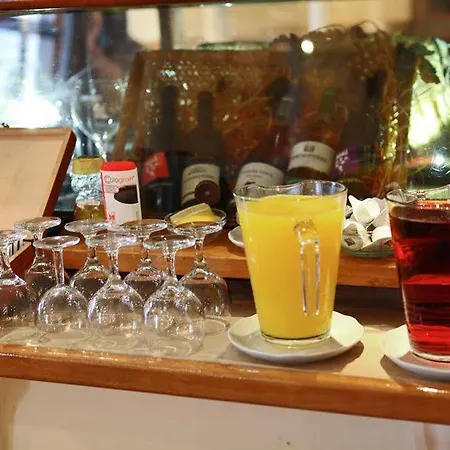 Penzion Wellness & Restaurant Zoborska, Free Parking 3*